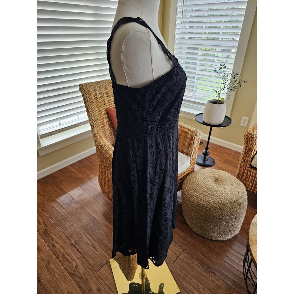 ANN TAYLOR Black Lace Strap Eyelet Flare Dress Women's Size 4 NWT - Picture 3 of 9